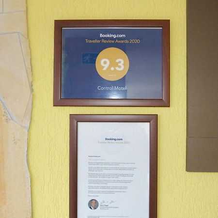 Control Motel Ясберень Екстер'єр фото
