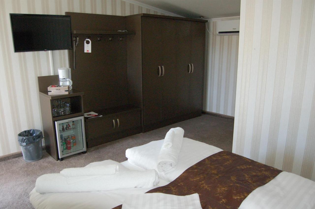 Control Motel Ясберень Екстер'єр фото